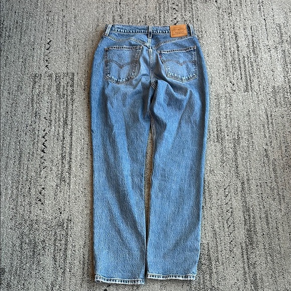 Levi's High Rise Blue Jeans - Picture 9 of 11